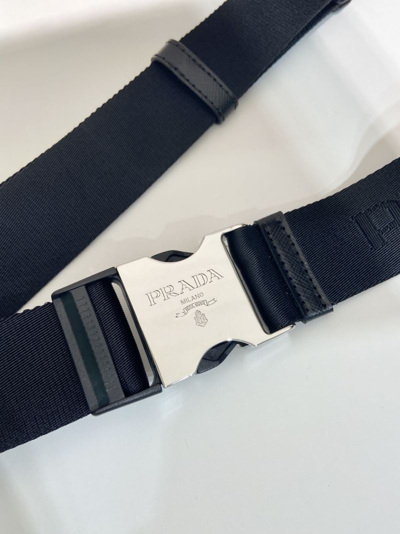 Pra*a waist chest packs